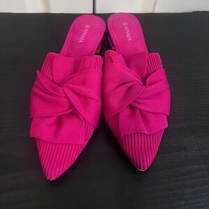 Vivaia Yaffa Pointed Toe Knot Pink Mule Sandals Women's size 38 Quiet Luxury